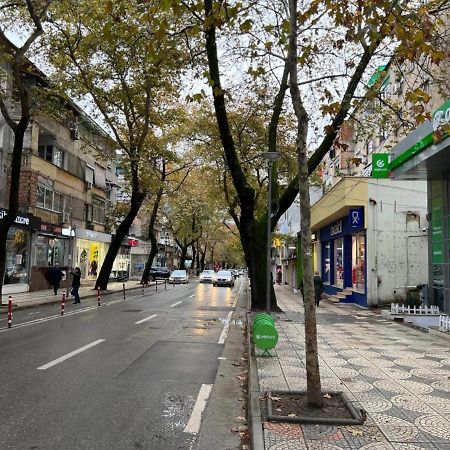 Bliri Myslym Shyri Apartamento Tirana Exterior foto