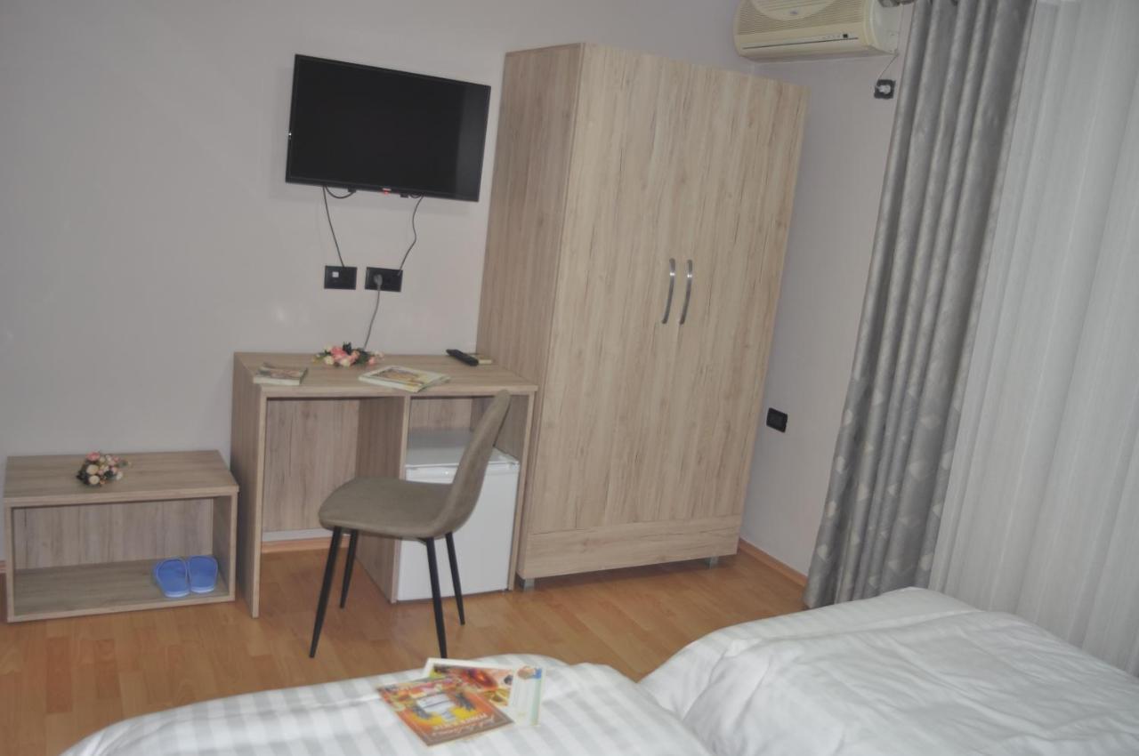 Bliri Myslym Shyri Apartamento Tirana Exterior foto